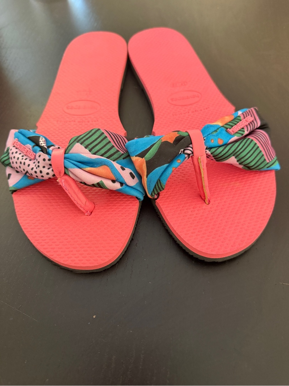 Havaianas Women’s Coral Flip-Flop Sandals with Colorful Knotted Straps